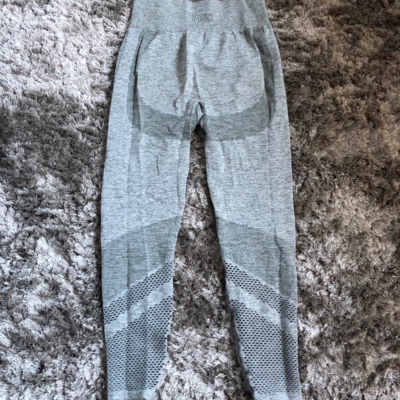 Light green leggings - Picture 2 of 2